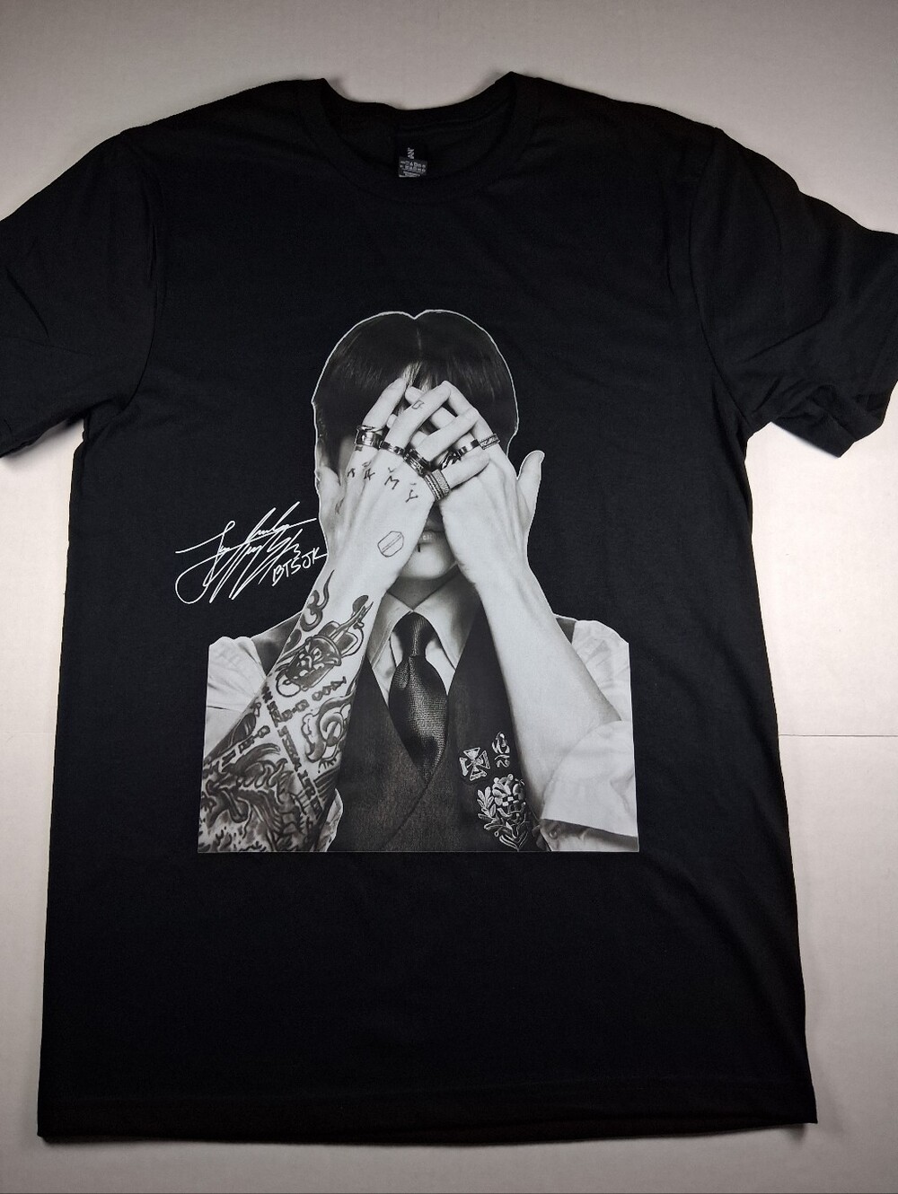 Jung Kook T-shirt BTS Arirang Tour Graphic Women Size Small